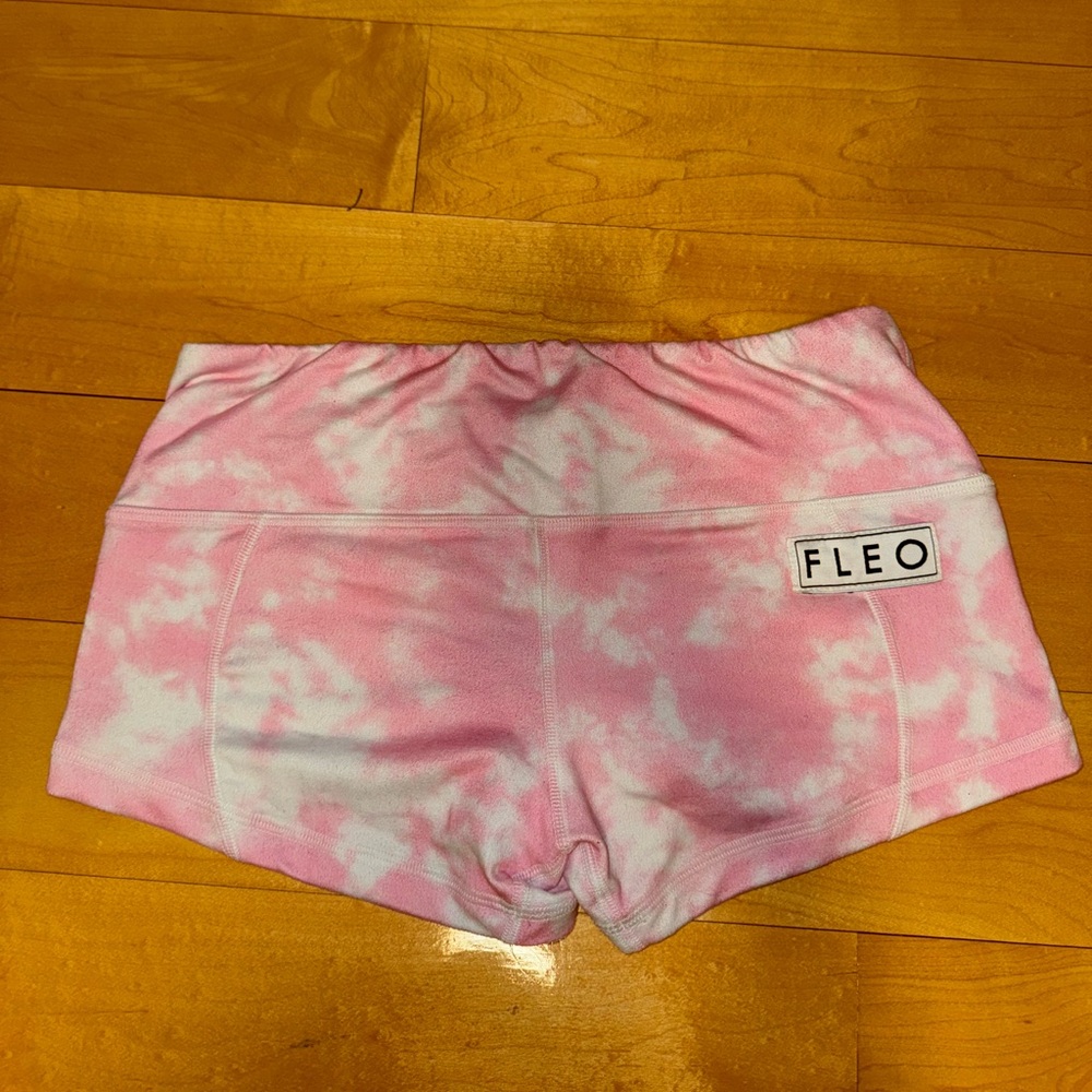 FLEO shorts